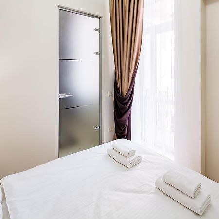 Leogrand Deluxe Apartments On Doroshenka 17 Lviv Kültér fotó