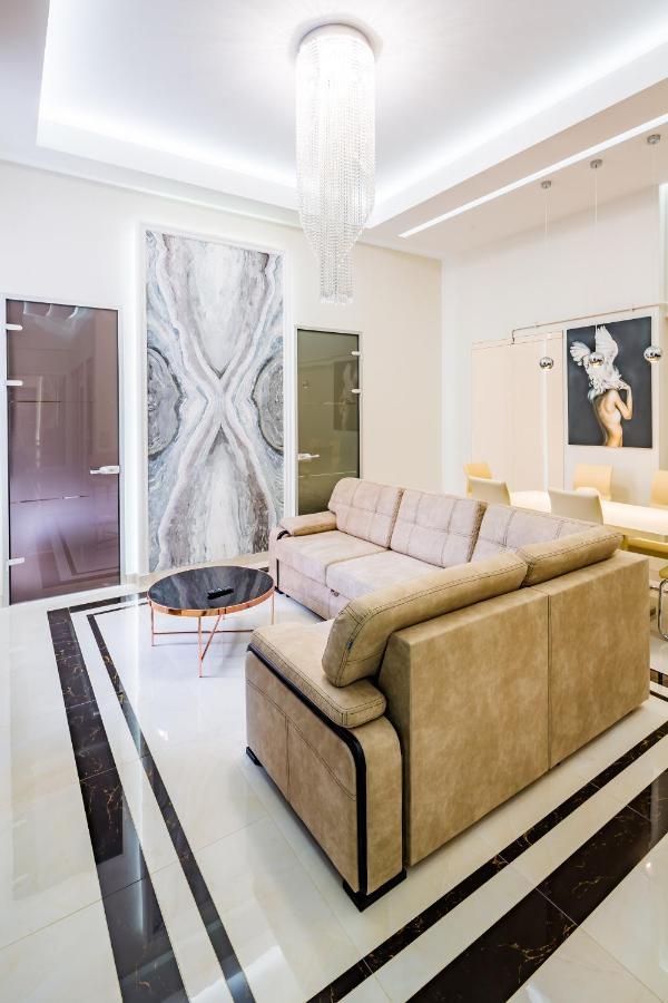 Leogrand Deluxe Apartments On Doroshenka 17 Lviv Kültér fotó
